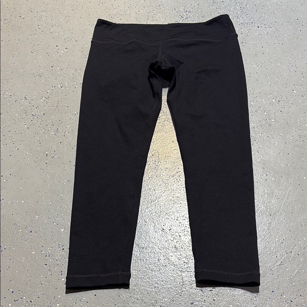 VIMMIA Black Cropped Leggings sz L